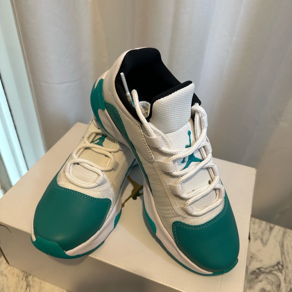 New Women’s Air Jordan  II CMFT  Low Casual shoes.